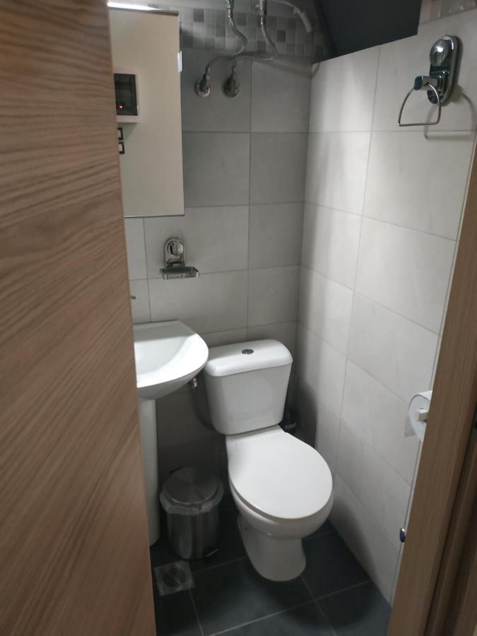 G M 1 Rooms Kentro In The Heart Of The City Larissa Exterior foto